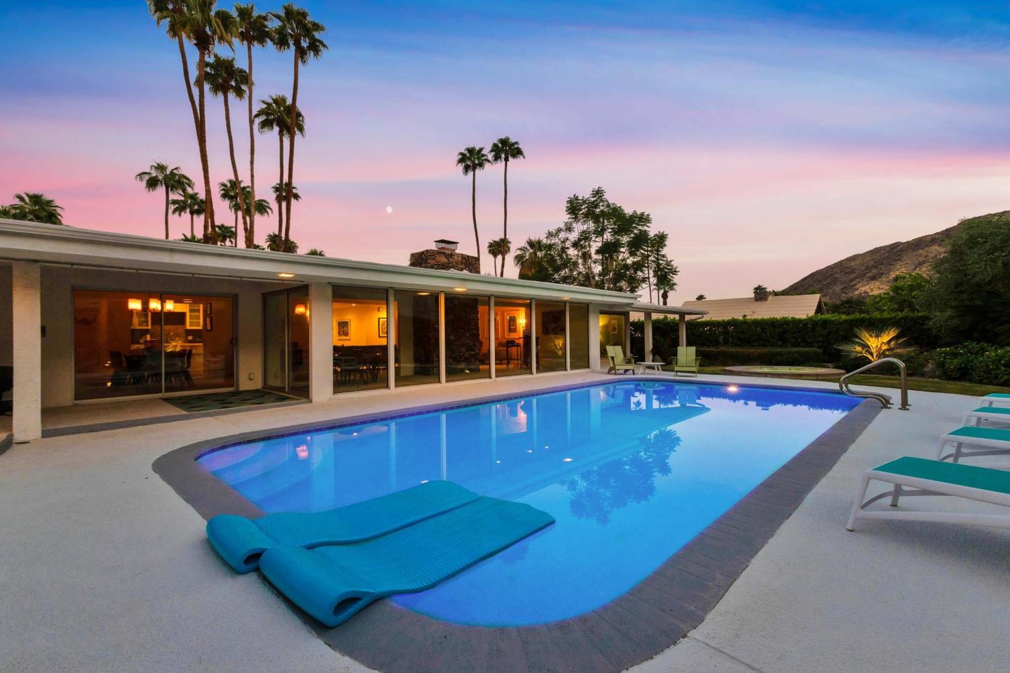 Palm Springs Style Permit# 2875 Villa Exterior photo