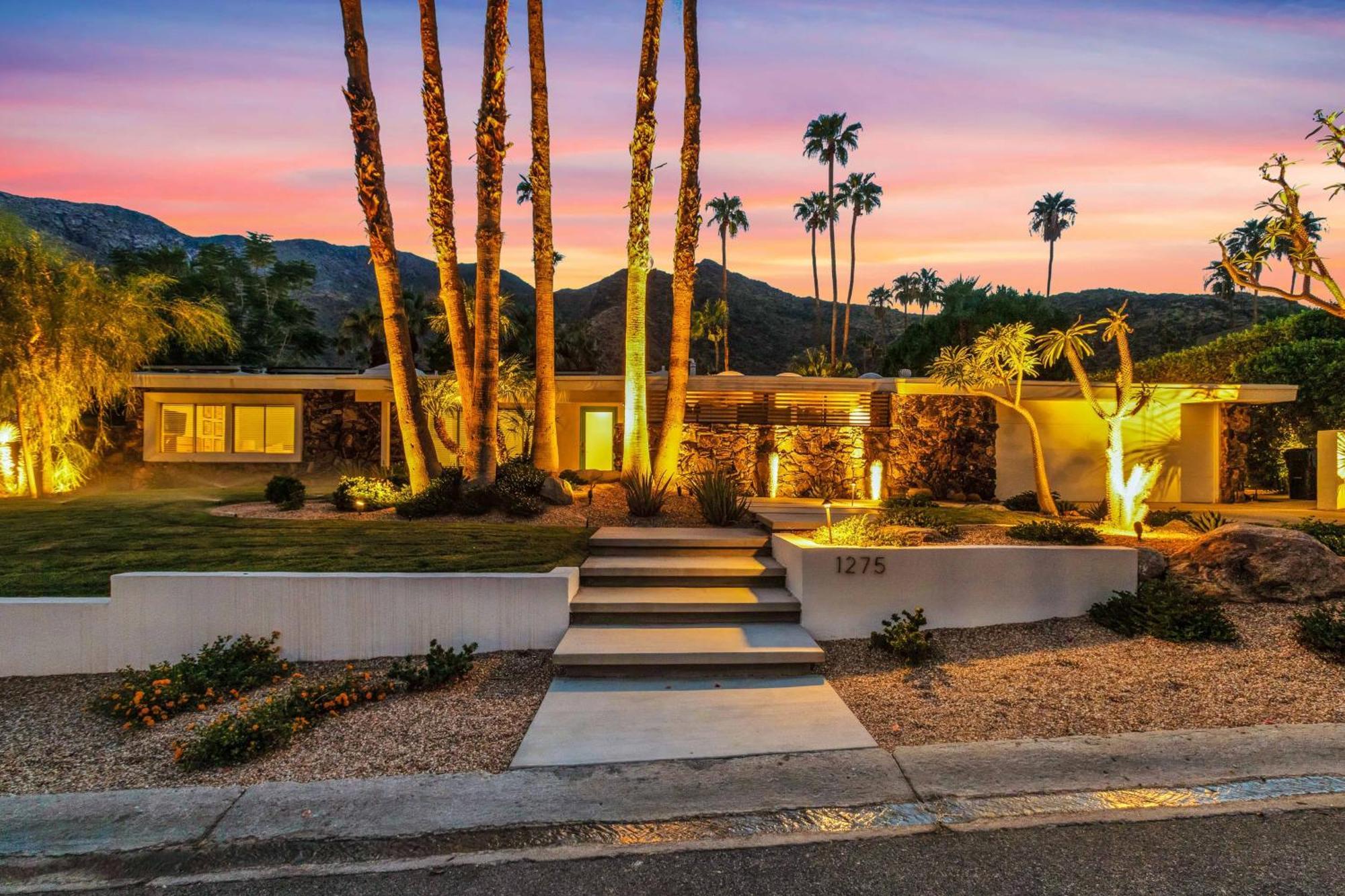 Palm Springs Style Permit# 2875 Villa Exterior photo